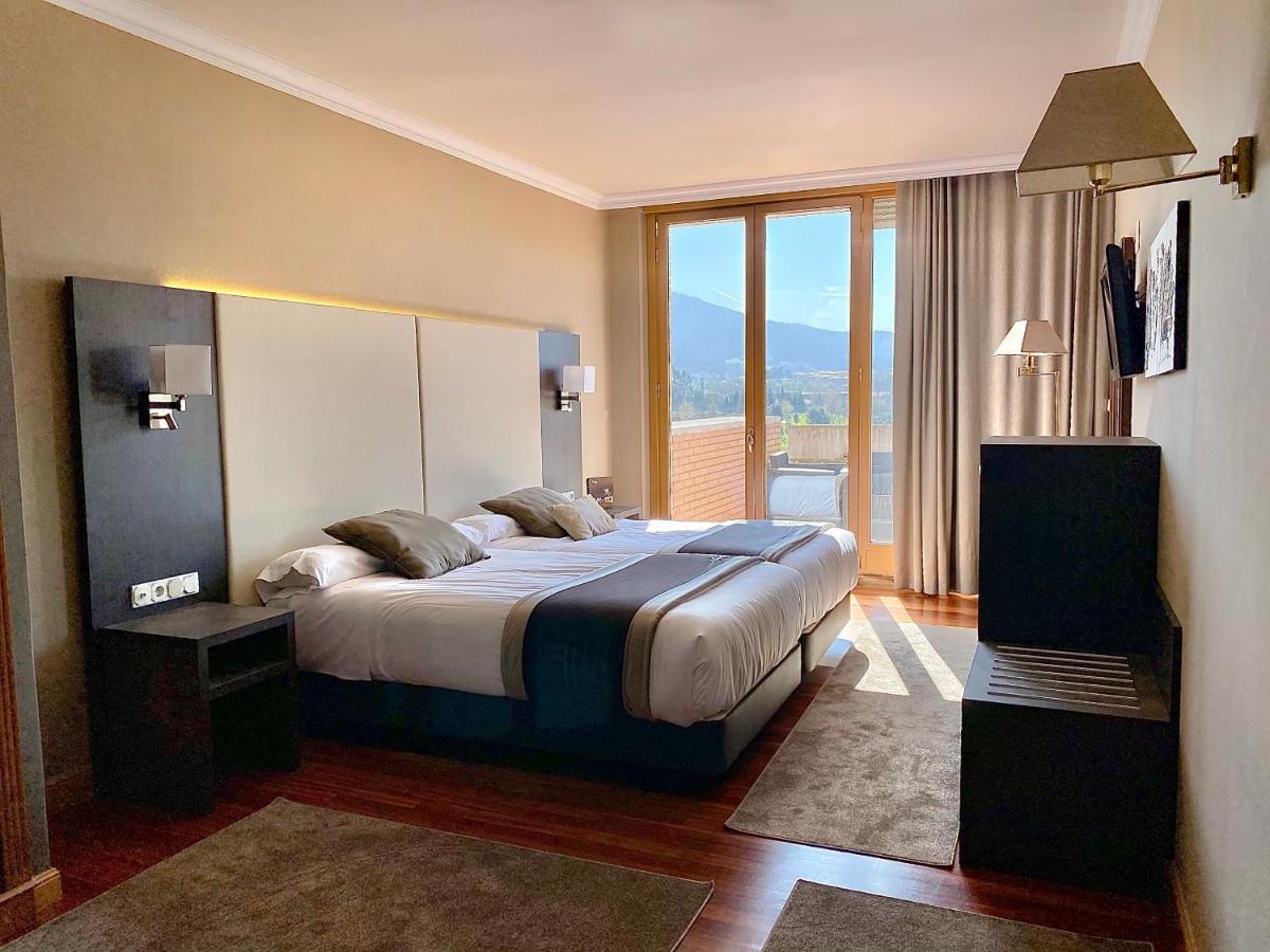 Hotel Armiñe Basauri Buitenkant foto